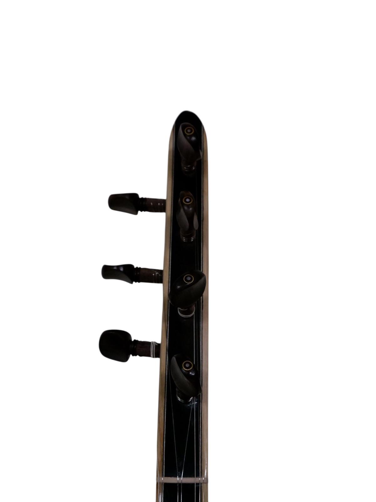 Dut Uzun Sap Profesyonel Bağlama - SLT107