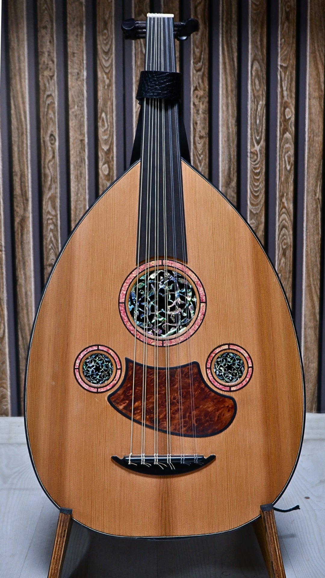 OASİS Model Vengi Ud