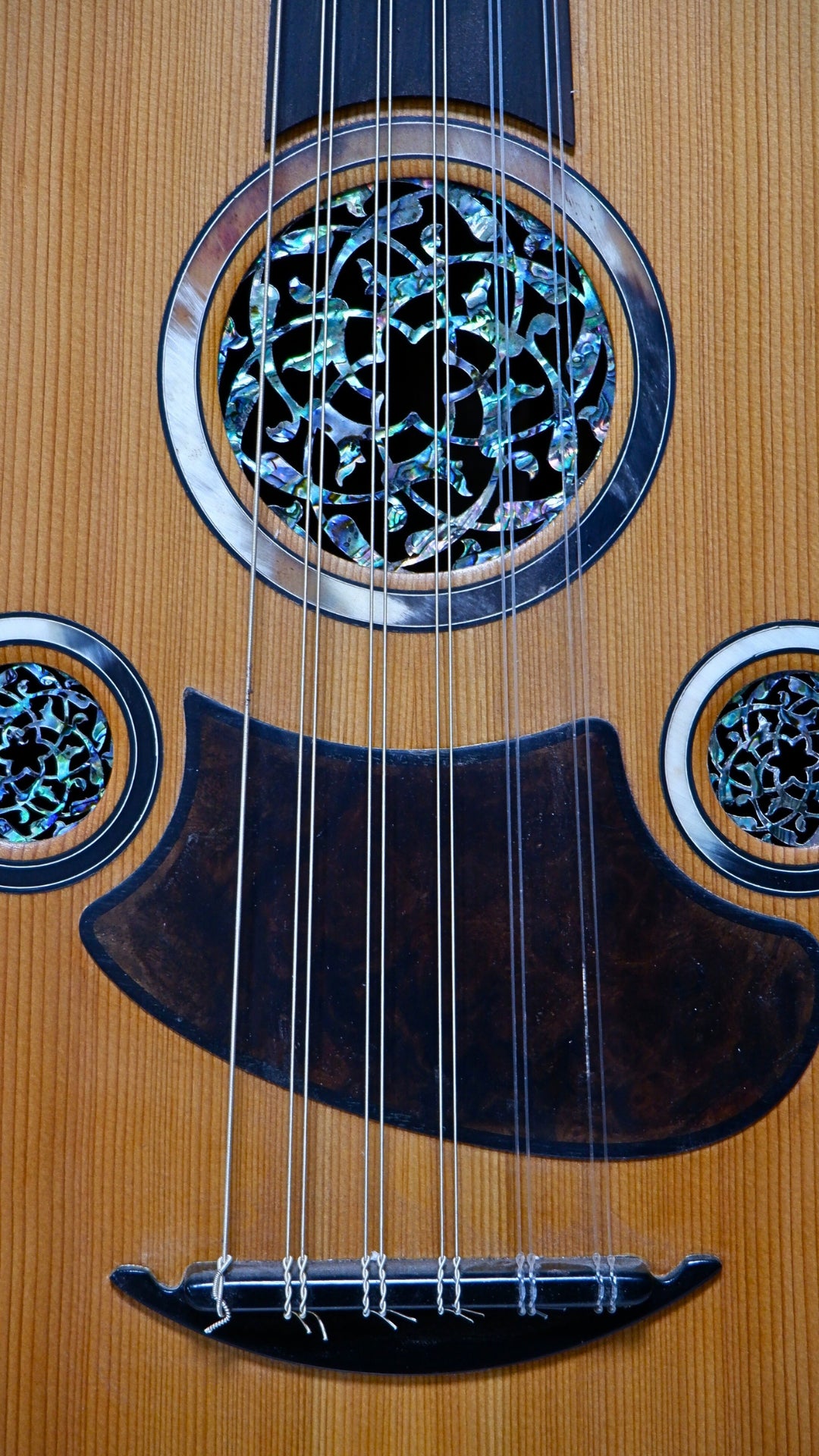 OASİS Model Boynuz Rozalı Vengi Ud